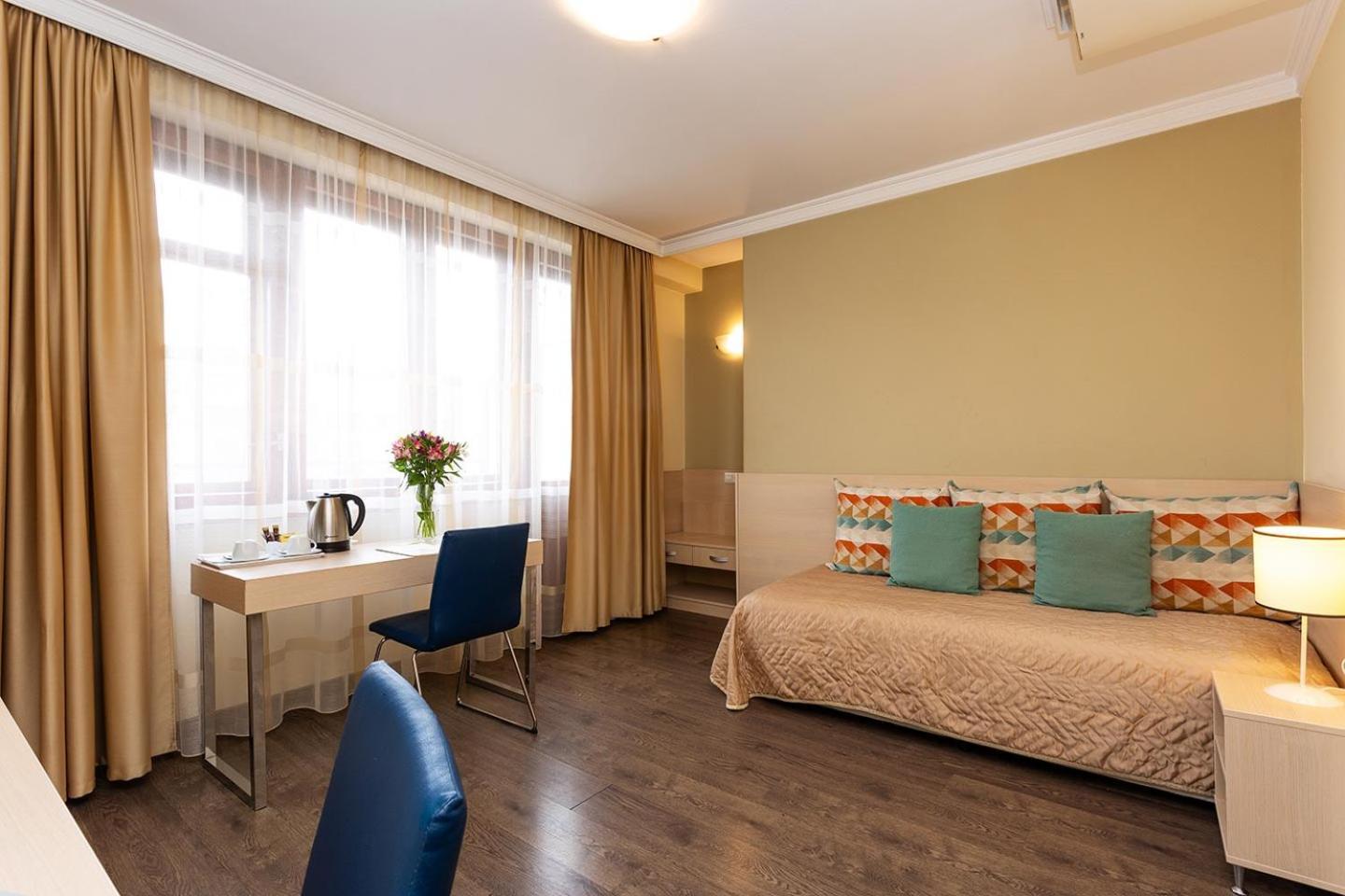 מלון Geneva 4*